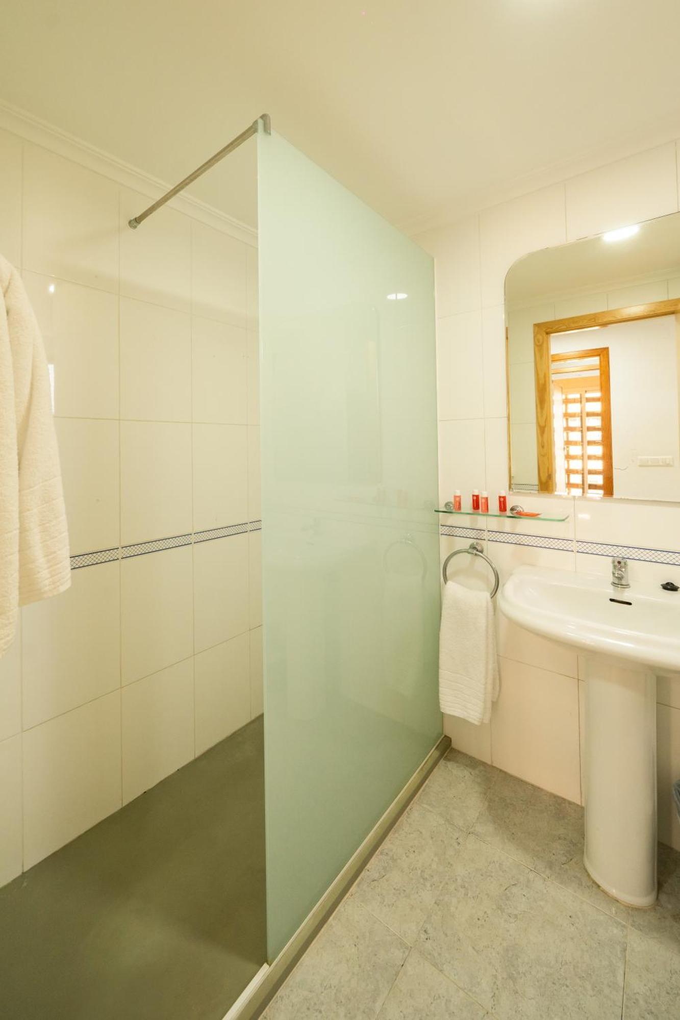 בנידורם San Diego Apartments By Mc מראה חיצוני תמונה